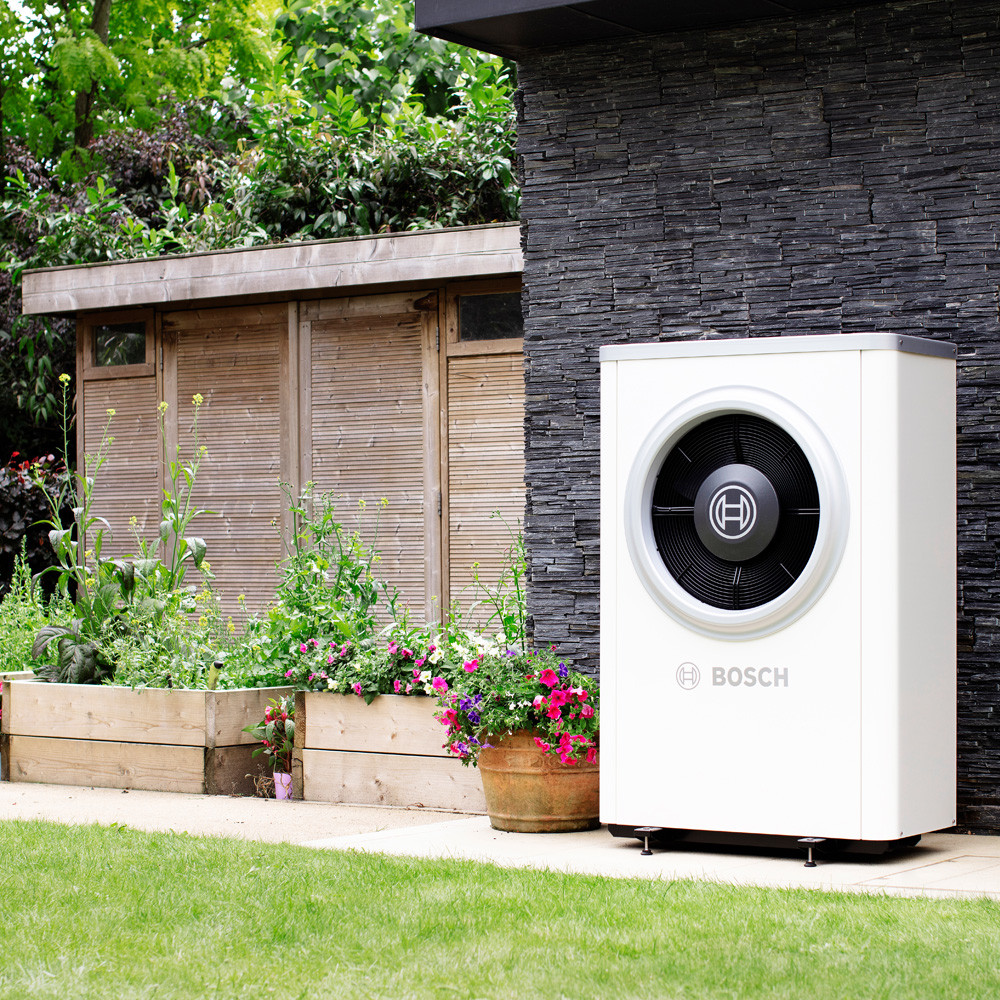 Quiet Mark Worcester Bosch Compress 7001iAW Air Source Heat Pump